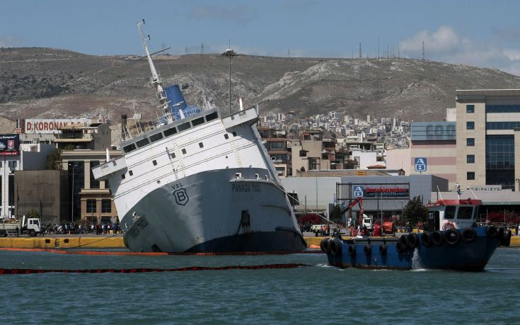 Μειοδοτικός διαγωνισμός για την απομάκρυνσή του «Παναγία Τήνου»