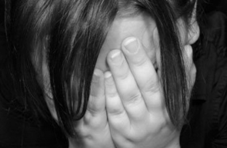 Μητέρα με έξι παιδιά έμειναν στο σκοτάδι λόγω χρεών στη ΔΕΗ