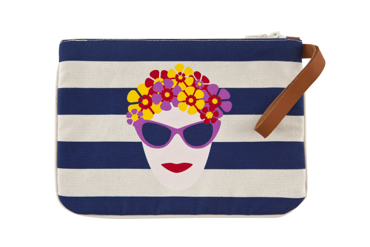 clutch woman flowers