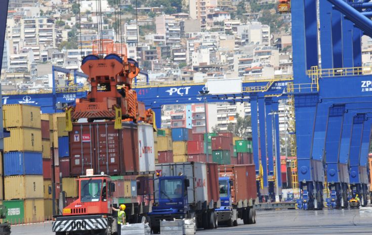Αύξηση στη διακίνηση εμπορευματοκιβωτίων από τον Πειραιά