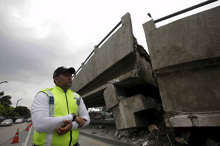 Στους 235 οι νεκροί από τον σεισμό στον Ισημερινό