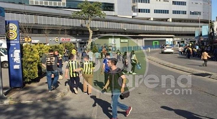 Πυροβόλησαν οπαδό της Φενέρ έξω από το γήπεδο!