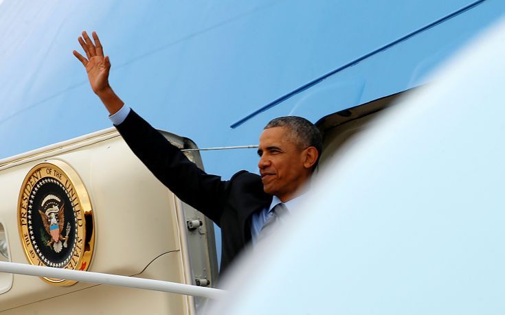 Ο Ομπάμα προσγειώθηκε στη Σαουδική Αραβία δίχως ο βασιλιάς να τον υποδεχτεί