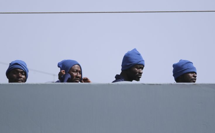 Επτά ακόμη σοροί μεταναστών ανασύρθηκαν από τη Μεσόγειο
