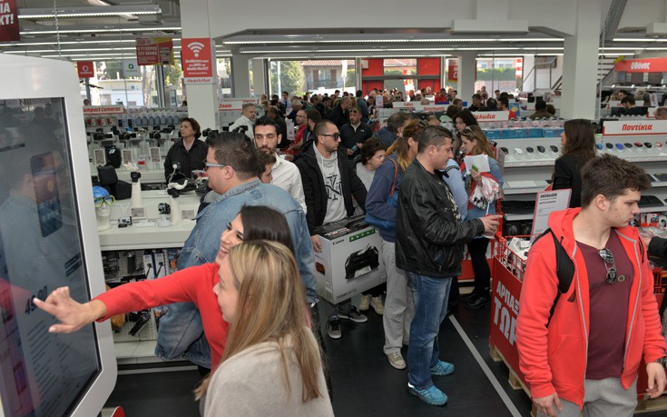Οι φίλοι της Media Markt ανακαλύπτουν μία νέα αγοραστική εμπειρία
