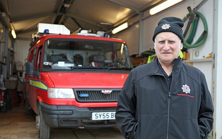 Ο 67χρονος πυροσβέστης, βοσκός, οδηγός ταξί και ελεγκτής εναέριας κυκλοφορίας!