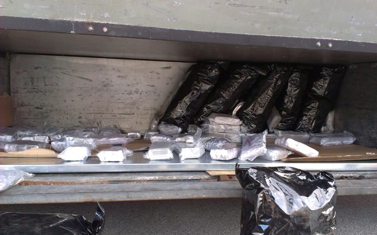 «Τσάκωσαν» φορτηγό με 140 κιλά κάνναβης στην Πάτρα