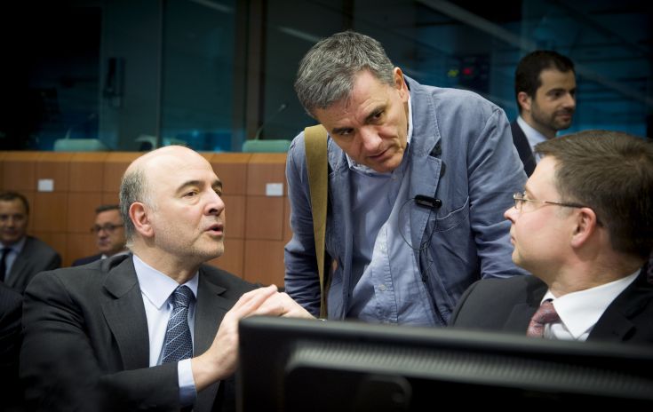 Ενοχλημένος ο Μοσκοβισί από τη στάση του Eurogroup απέναντι στην Ελλάδα