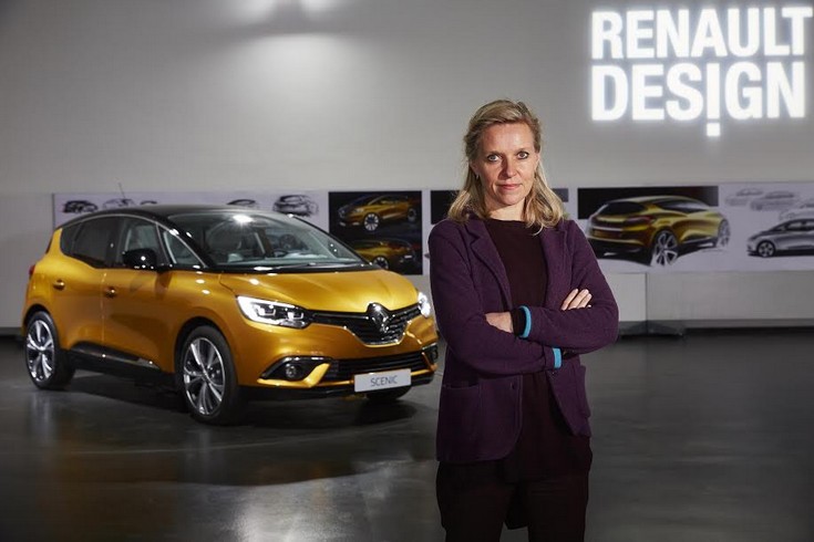 Από τη Renault η γυναίκα της χρονιάς