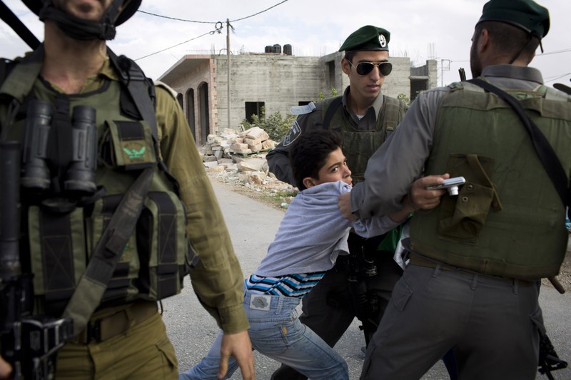 Τετρακόσια παιδιά έγκλειστα σε ισραηλινές στρατιωτικές φυλακές
