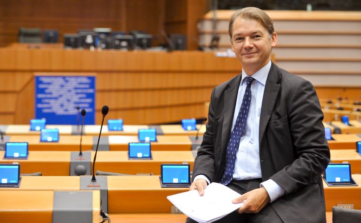 Λάμπερτς: Η ιδέα της ελάφρυνσης του χρέους έπαψε να είναι ταμπού