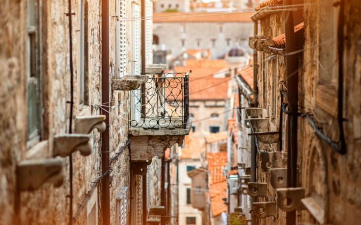 Ατμοσφαιρικό σοκάκι στο Ντουμπρόβνικ