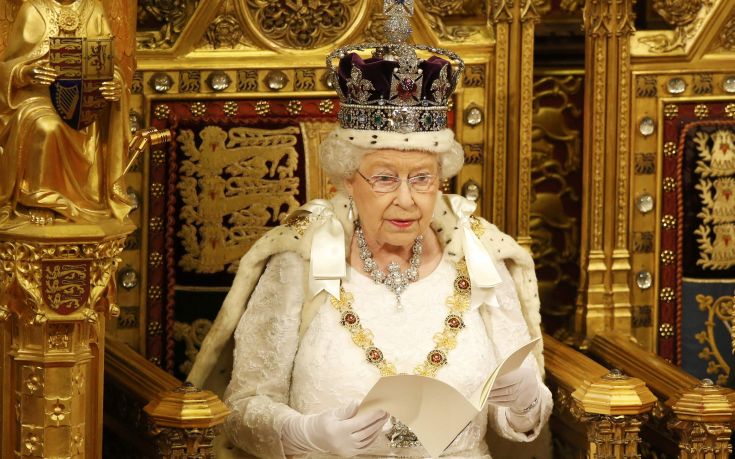 Βασίλισσα Ελισάβετ: Γενέθλια χωρίς κανονιοβολισμούς λόγω κορονοϊού
