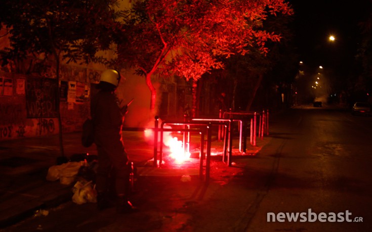 Επεισόδια αυτήν την ώρα στα Εξάρχεια