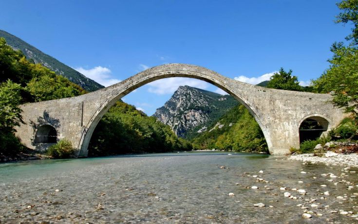 Στην τελική ευθεία οι εργασίες αναστήλωσης του γεφυριού της Πλάκας