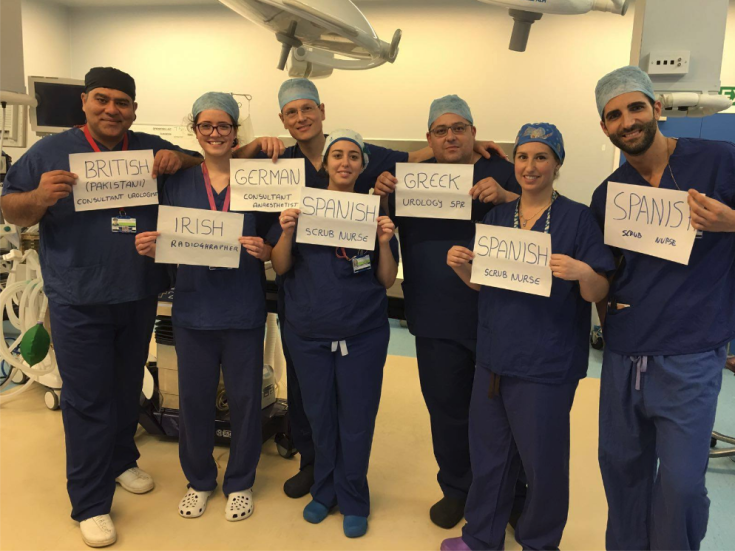 Το μήνυμα για την Ευρώπη από βρετανικό νοσοκομείο με έλληνα γιατρό