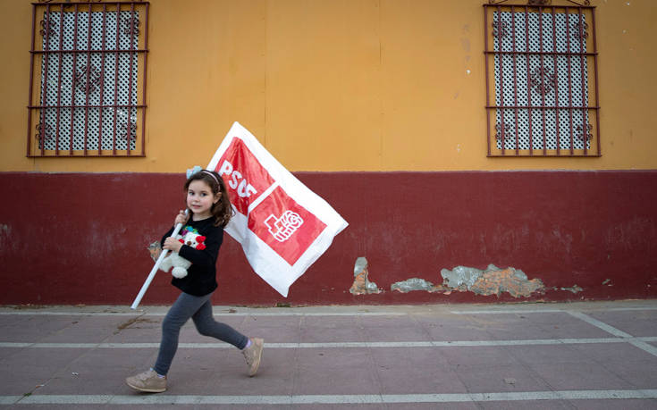 Αναποφάσιστος ένας στους τρεις ψηφοφόρους στην Ισπανία μία εβδομάδα πριν τις εκλογές