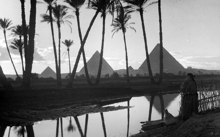 Το ιστορικό Κάιρο σε ασπρόμαυρο φόντο