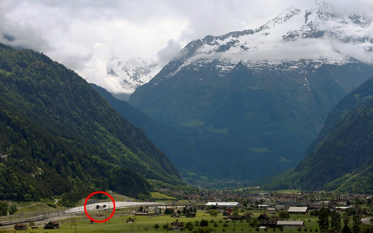 Ανοίγει το μεγαλύτερο τούνελ στον κόσμο κάτω από τις ελβετικές Άλπεις