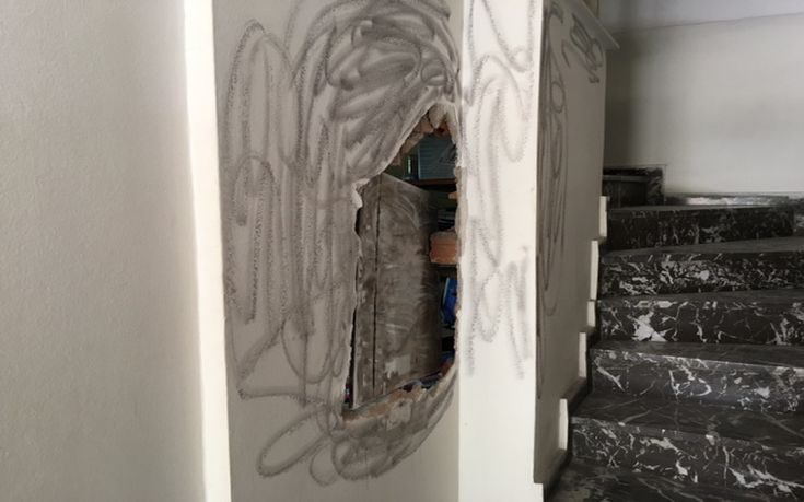 Ριφιφί σε κοσμηματοπωλείο στο Αγρίνιο