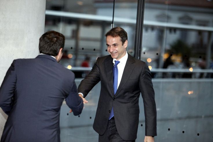 Μητσοτάκης στη Handelsblatt: Πληρώσαμε ακριβά τον Τσίπρα