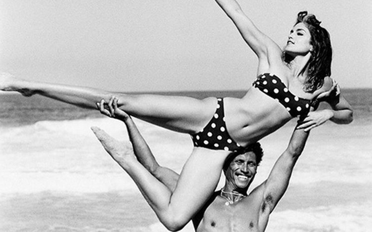 Η… ιπτάμενη Cindy Crawford
