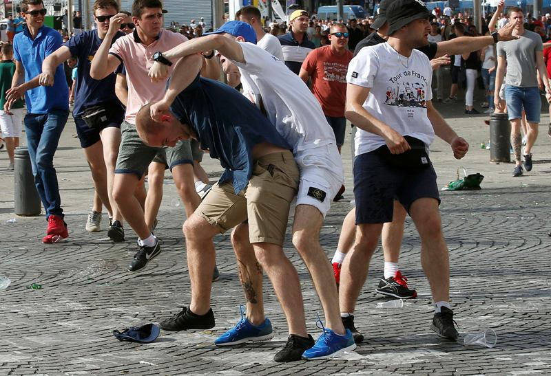 Χαροπαλεύει άγγλος οπαδός που τραυματίστηκε στα επεισόδια με τους Ρώσους