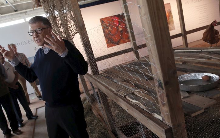 Η Βολιβία απορρίπτει τις… κότες που δωρίζει ο Μπιλ Γκέιτς