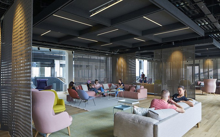 Τα νέα γραφεία της Google με τους καναπέδες των 17.000 λιρών και το δωρεάν φαγητό