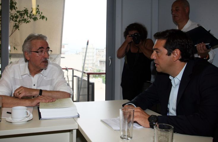 Κόντρα ΣΥΡΙΖΑ-ΓΣΕΕ για τη δημοσκόπηση στα «Νέα»
