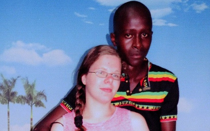 Ταξίδεψε στην Κένυα για τον άνδρα που αγαπούσε αλλά έκανε παιδί με τον γιο του