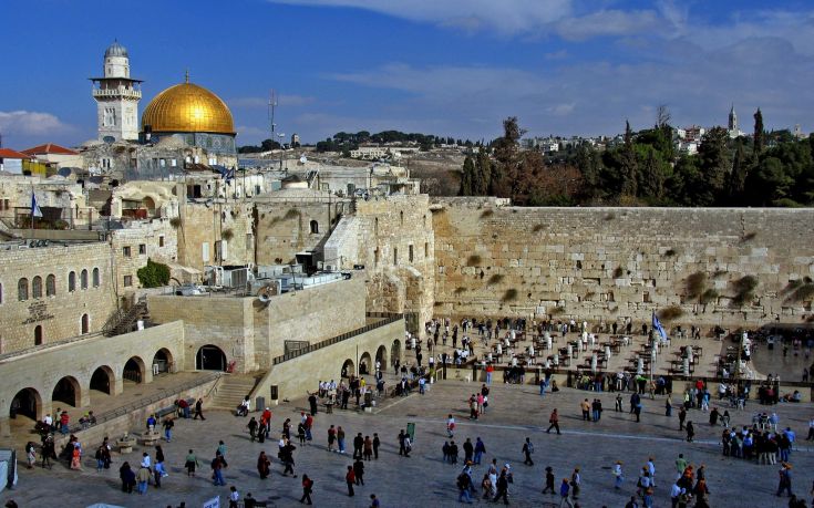 Παγώνει η είσοδος 83.000 Παλαιστινίων στο Ισραήλ