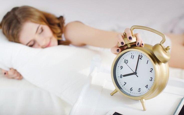 Πέντε λόγοι για να ξεκινήσετε να κοιμάστε γυμνοί