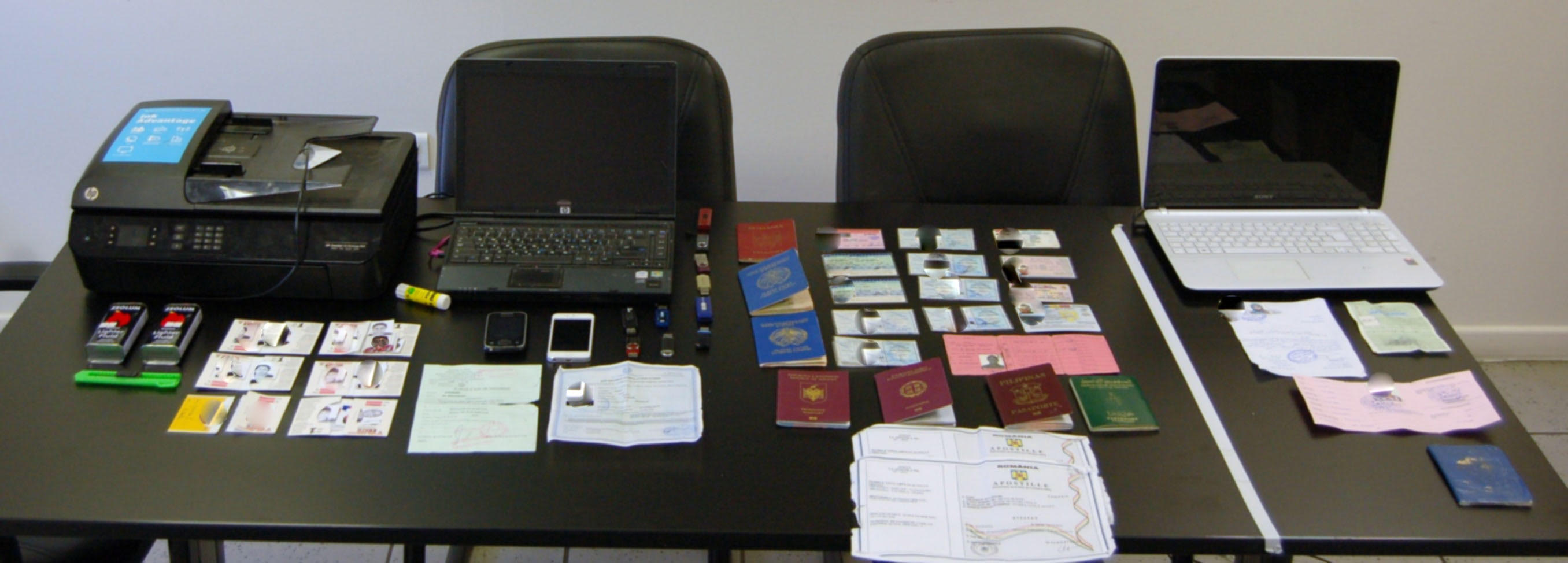 Συλλήψεις για πλαστογραφία ταξιδιωτικών εγγράφων