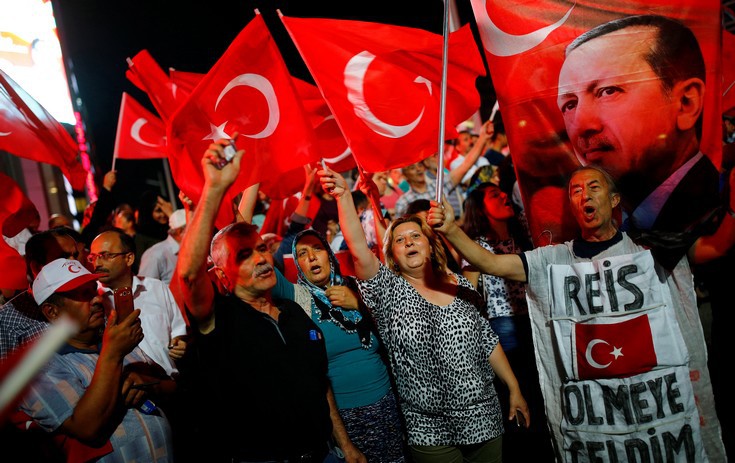 Ο Ερντογάν έριξε «μαύρο» σε 130 Μέσα Ενημέρωσης