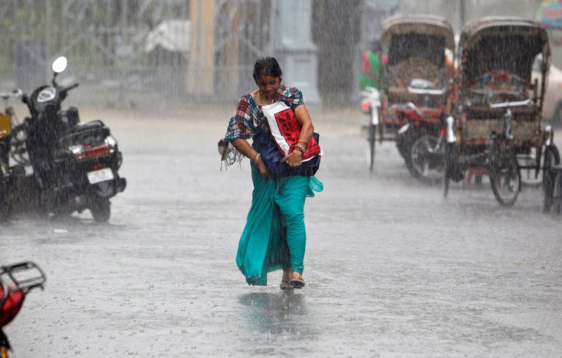 Φονικές βροχές στην Ινδία με 23 θύματα