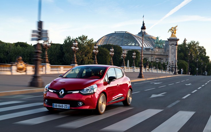 Με χαμηλότερες τιμές τα Renault Clio και Clio Sport Tourer