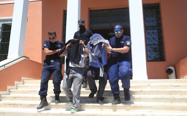 Απορρίφθηκε η αίτηση ασύλου σε 3 εκ των 8 τούρκων στρατιωτικών