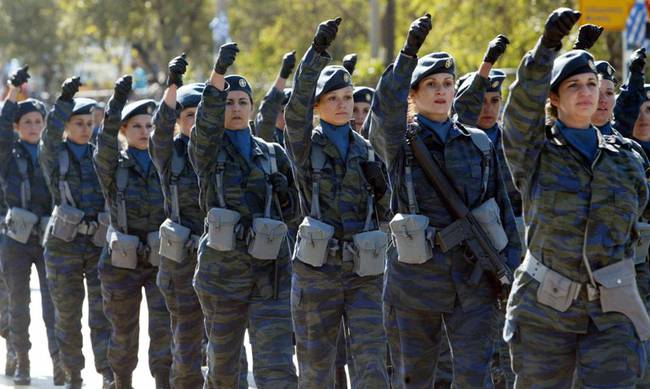 Ρυθμίζεται με τροπολογία η βαθμολογική εξέλιξη των γυναικών στο στράτευμα