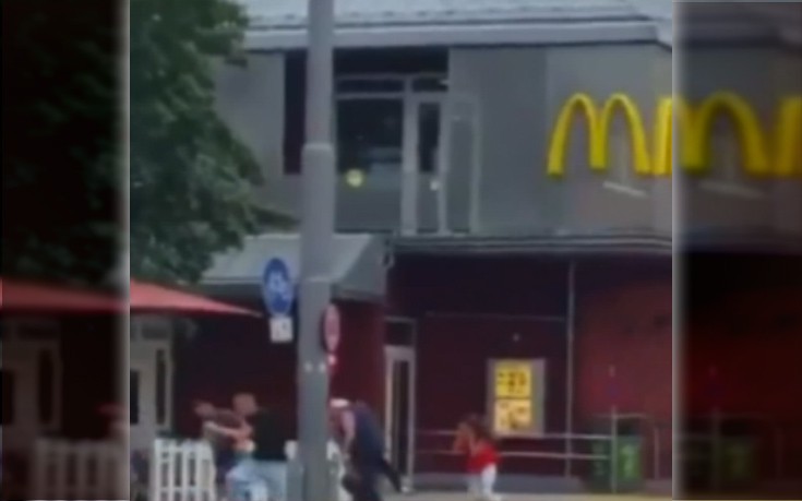 ΜΟΝΑΧΟ ΜΟΝΑΧΟ