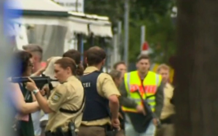 ΜΟΝΑΧΟ ΜΟΝΑΧΟ