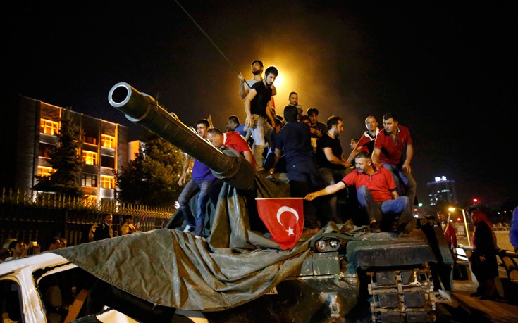 «Αποκρούουν» οι ΗΠΑ τα σενάρια περί εμπλοκής στο πραξικόπημα της Τουρκίας