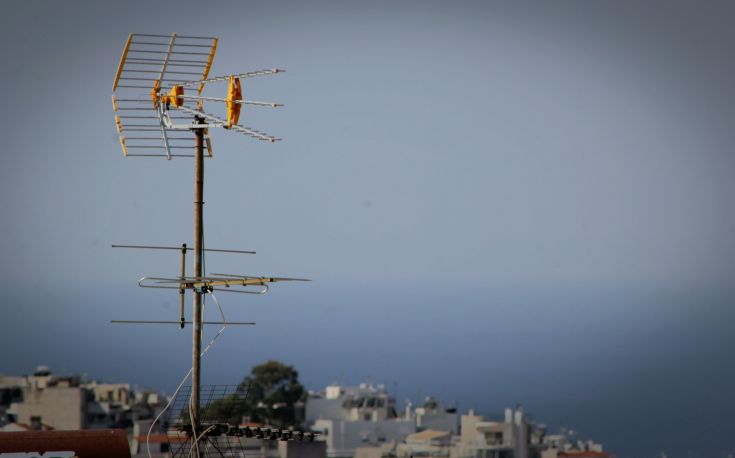 Άρχισε ο έλεγχος των 11 φακέλων για τις τηλεοπτικές άδειες