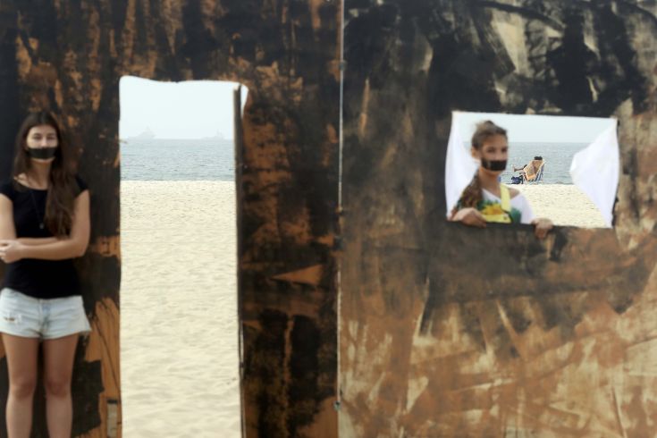 2016-08-20T135550Z_794998406_RIOEC8K12ODBG_RTRMADP_3_OLYMPICS-RIO-PROTEST 2016-08-20T135550Z_794998406_RIOEC8K12ODBG_RTRMADP_3_OLYMPICS-RIO-PROTEST