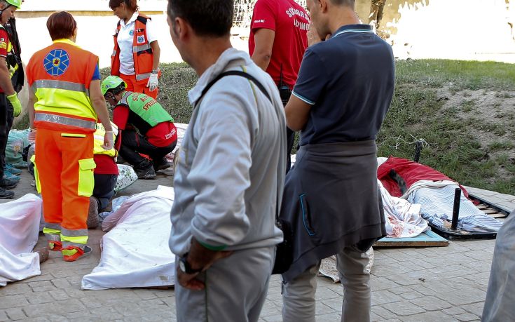 Κανένα δημόσιο κτίριο δεν έμεινε όρθιο στο Αματρίτσε