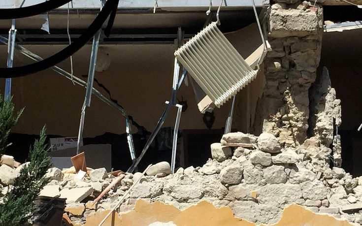 Συλληπητήρια Βούτση στις οικογένειες των θυμάτων του σεισμού