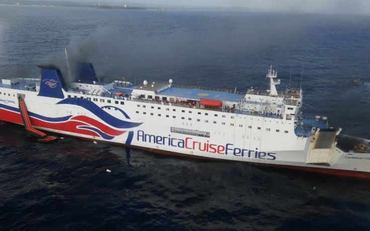 Φωτιά σε πλοίο με πάνω από 500 άτομα στα ανοιχτά του Πουέρτο Ρίκο