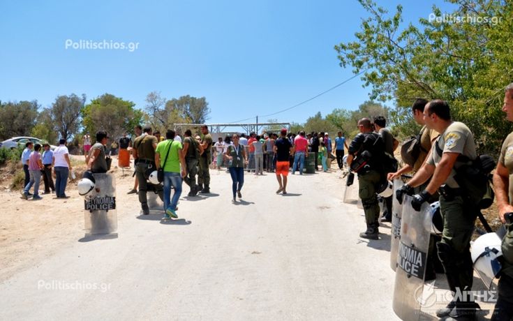 Αστυνομικός τραυματίστηκε σε πετροπόλεμο στο hotspot στη Χίο