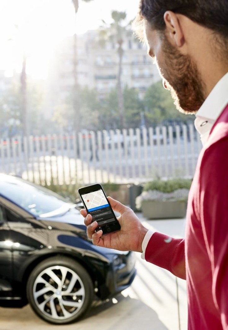 bmw-connected-8 bmw-connected-8