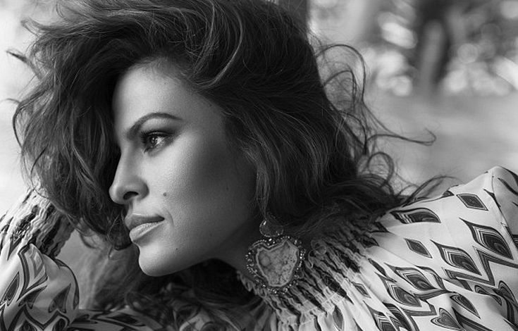 Eva Mendes: Την εβδομάδα που γέννησα την κόρη μου, έθαψα τον αδερφό μου